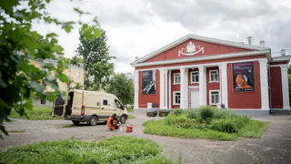 В Глазове начался ремонт площади перед театром «Парафраз»
