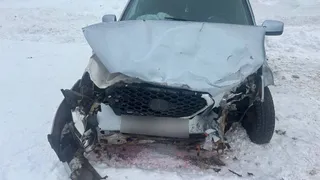 В Удмуртии 12-летняя девочка госпитализирована после столкновения Datsun и Lada по вине водителя без прав