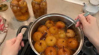 Яблоки варю не дольками, а целиком: прозрачное варенье получается как дорогой десерт из ресторана