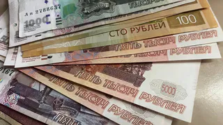 В Удмуртии девушка выманила деньги под предлогом помощи с социальными выплатами