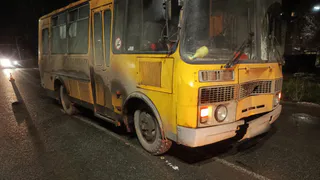 В Глазове попавший под колеса автобуса пенсионер скончался