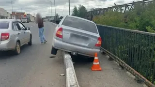 В Удмуртии пьяный водитель сбил двух женщин на тротуаре