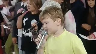 В Глазове в течение лета проходит фестиваль «Поющий город» (4+) (ВИДЕО)
