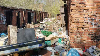 В Глазове ликвидируют несанкционированную свалку