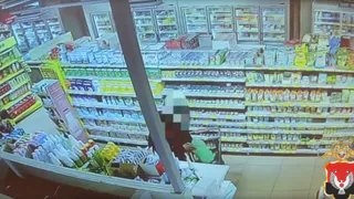 В Удмуртии задержан мужчина, угрожавший сотруднице магазина из-за трех бутылок алкоголя