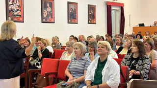 Жителей Глазова учат быть инициативными