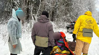 Глазовские спасатели эвакуировали туристку в Балезинском районе