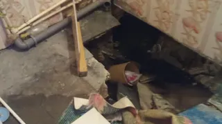 Очевидцы: в доме в Глазове обрушился пол