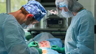 В Удмуртии лор-врачи восстановили нос пациента с помощью ребра 