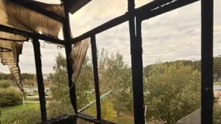Упавший с верхних этажей окурок спровоцировал пожар в многоквартирном доме в Удмуртии 