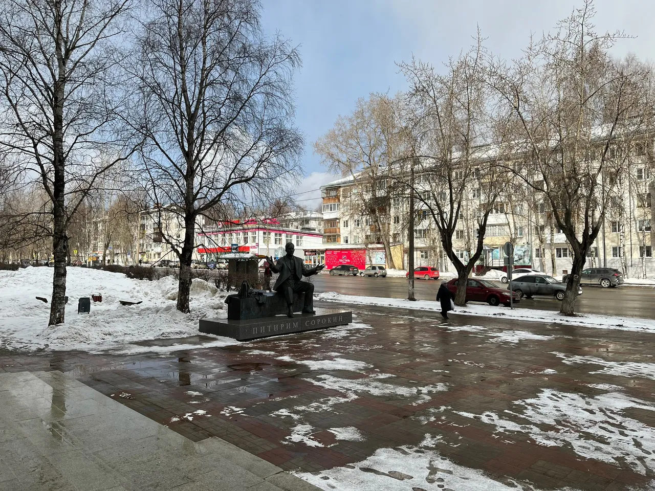 Число студентов в вузах Удмуртии немного сократилось