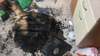 68-летняя пенсионерка в Удмуртии уснула, пока готовила еду, а когда проснулась, всё было уже в дыму