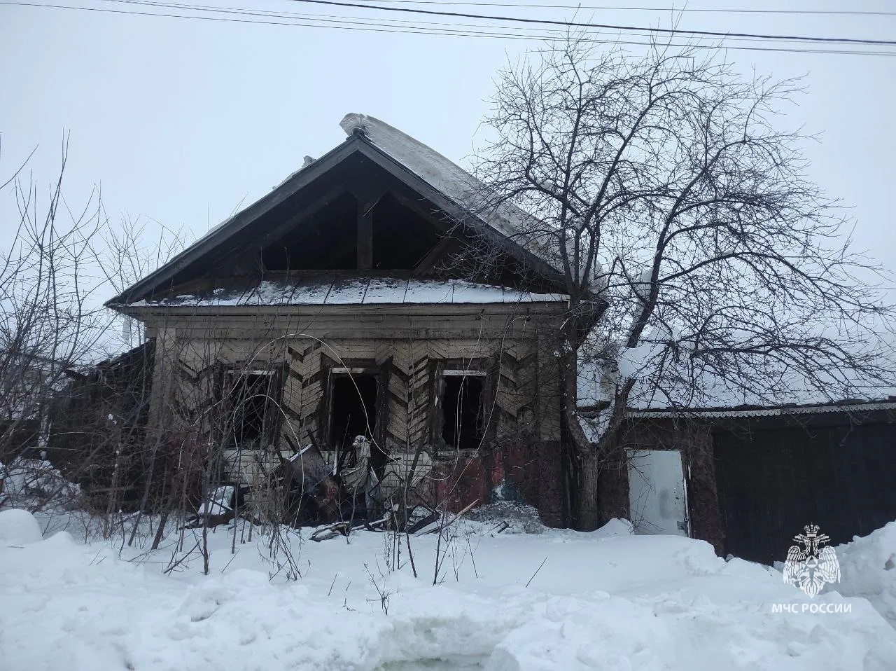 В Удмуртии пожилой мужчина погиб при пожаре в частном доме