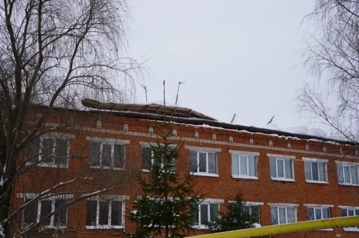 Жителей многоквартирного дома в Удмуртии планируют оштрафовать за обрушение крыши под тяжестью снега