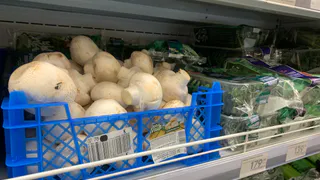 За популярные лесные грибы в магазинах выдают китайскую "пустышку"