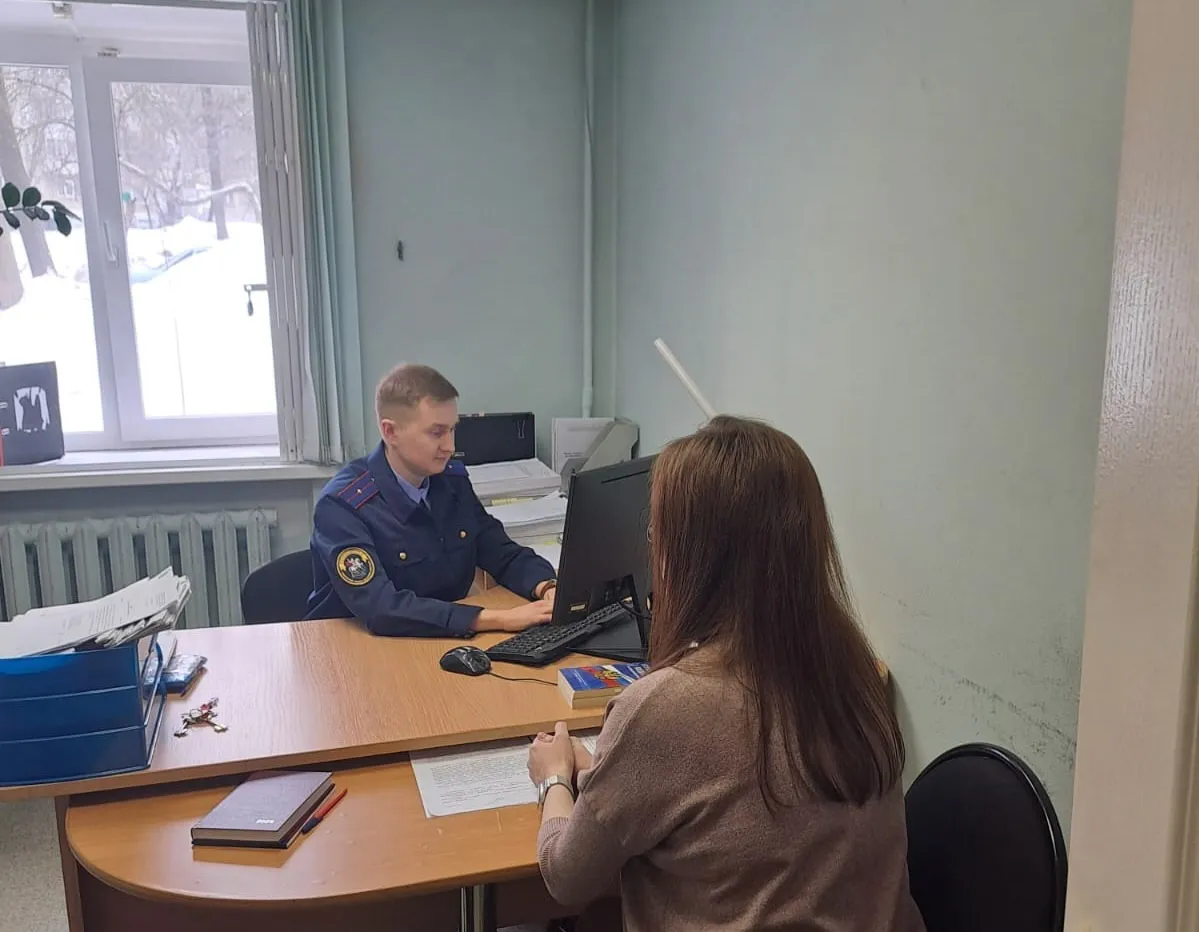 В Удмуртии три оператора Центра обработки вызовов «112» подозреваются в продаже информации