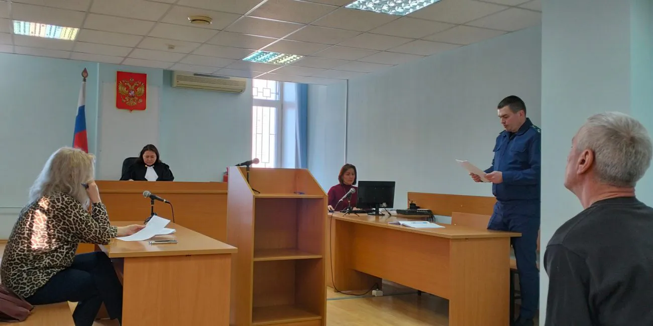 Глазовчанина осудили за взятку сотруднику полиции