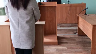 Мать четверых детей из Глазова осудили за оскорбление и применение насилия в отношении полицейских