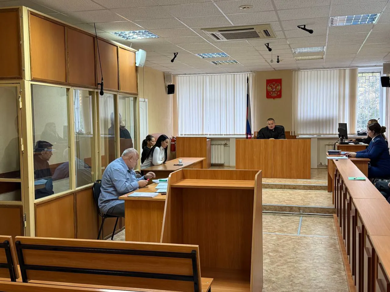Коллегия присяжных заседателей вынесла вердикт о виновности внука Михаила Калашникова в убийстве и угрозе убийством