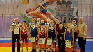 Юные борцы Глазова вновь завоевали медали