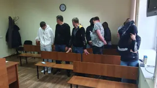 Группа мошенников в Удмуртии продавала пенсионерам дорогостоящие очки и даже проверяла их зрение