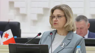 С 1 января 2025 года усыновители в Удмуртии начнут получать единовременную целевую выплату в размере 1 миллион рублей