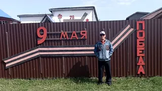 Житель Игринского района украсил свой дом в преддверии Дня Победы