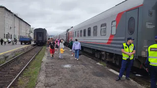 Проводница предупредила про ночную посадку. Но никто не ожидал «такого» поворота