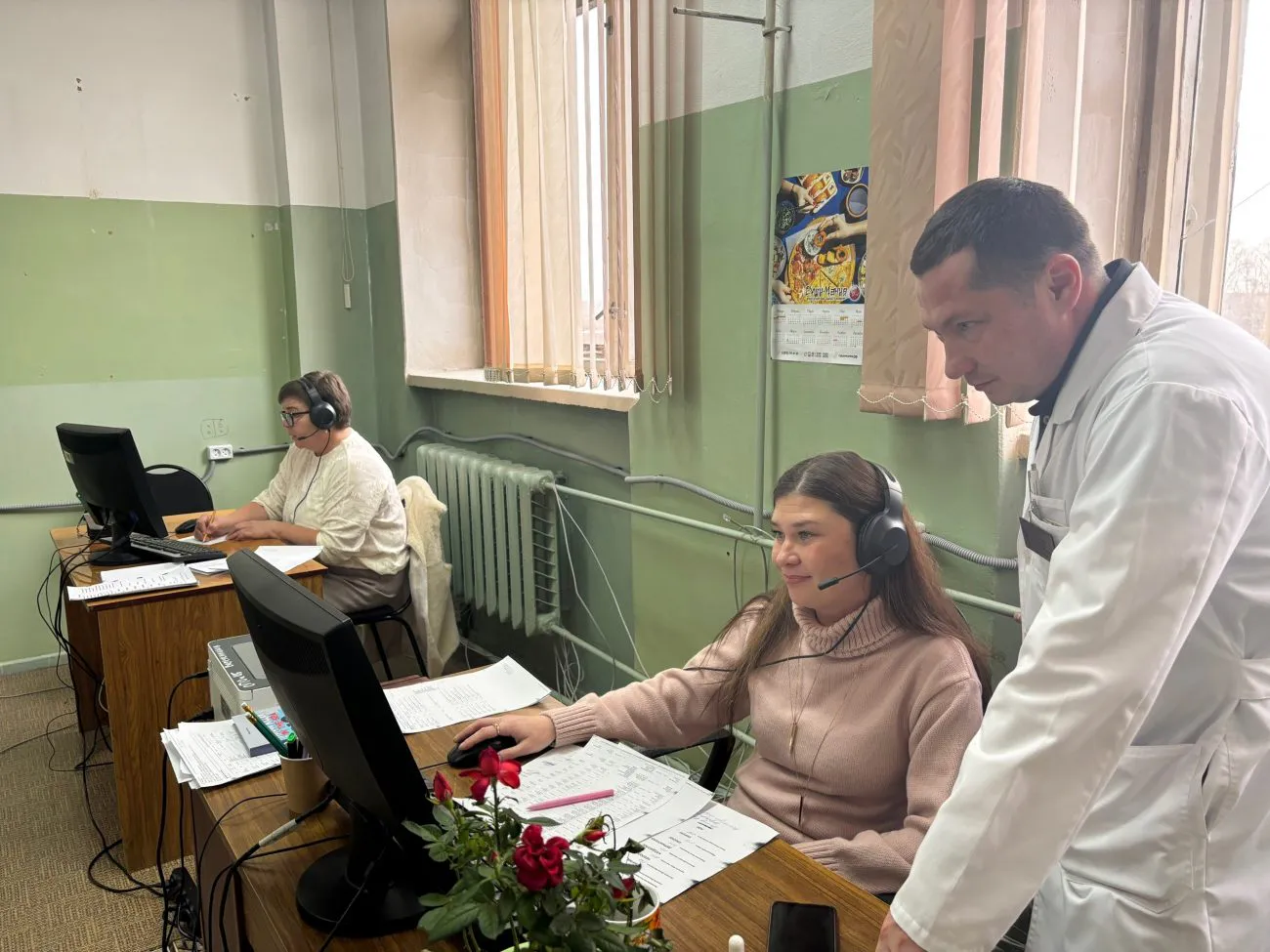 В «Глазовской межрайонной больнице» заработал колл-центр, через который теперь можно записаться к врачу