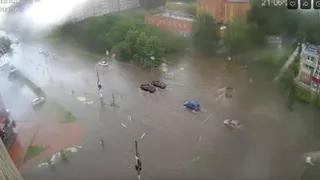 Сильный ливень и град вывели накануне из строя электросети в нескольких микрорайонах Глазова