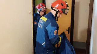 Глазовским спасателям на прошедшей неделе дважды пришлось взламывать двери в квартиры