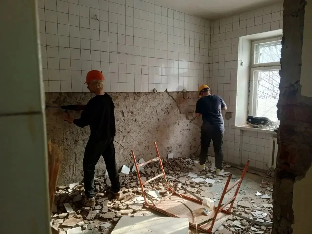 В Глазове и Киясово начался капитальный ремонт молодежных и патриотических центров