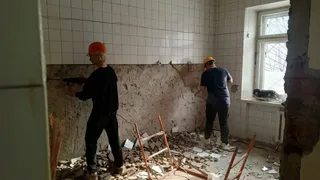 В Глазове и Киясово начался капитальный ремонт молодежных и патриотических центров