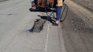 Ямочный ремонт в республике продолжается