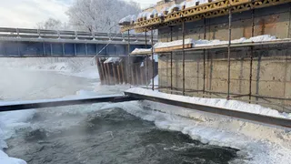 На мосту через Сиву начался монтаж новых балок