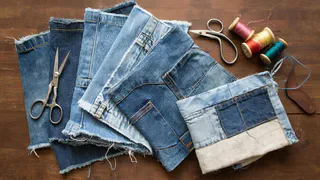 Не спешите выбрасывать джинсы: 5 уютных вещей для дома, которые из них получатся