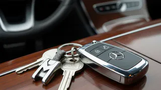 4 функции автомобильного брелока, которые могут выручить в трудную минуту - о них мало кто знает 