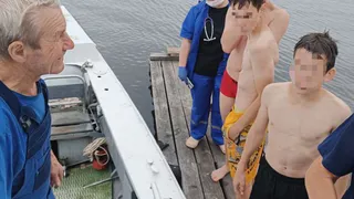 ️Трое подростков чуть не утонули на воткинском пруду