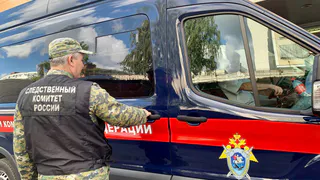 Нетрезвые подростки нанесли побои мужчине в трамвае в Ижевске